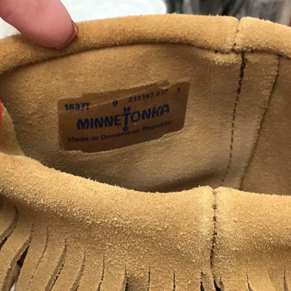Minnetonka Brown Suede 3 Layer Fringe Boots Moccasins Boho  Sz 9 - Picture 7 of 8